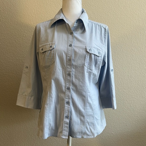 Button Up Blouse, 3/4 adjustable sleeves, Blue White Pinstripe Work Top sz M - Picture 1 of 9